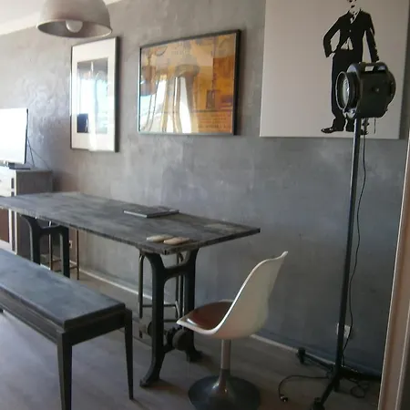 Vintage Apartment Cannes