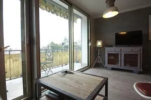 Vintage Apartment